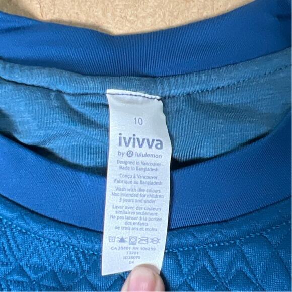 Ivivva/Lululemon Quilted Logo Reversible Pullover Sweatshirt Size 10 - Picture 2 of 6